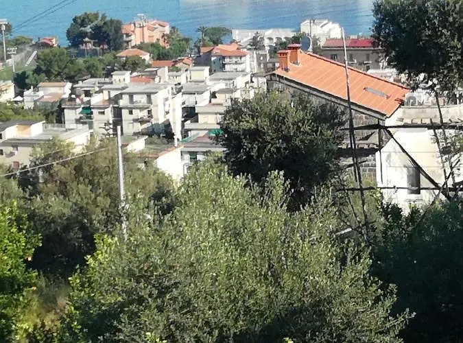 Vendégház Lemons Hill 4*